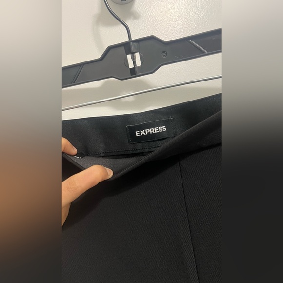 Express pants - Picture 3 of 6